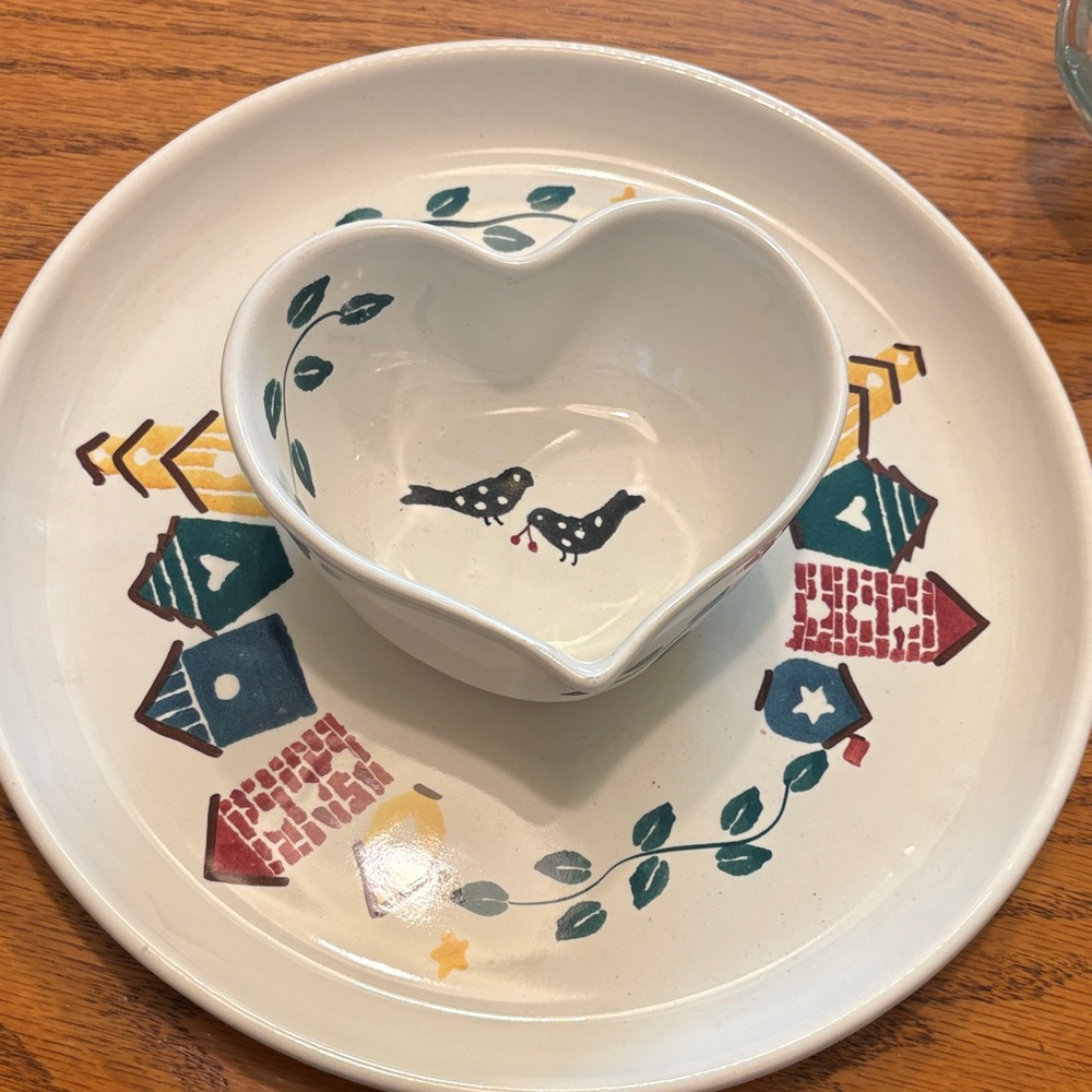 Heart-Shaped Ceramic Bowl with Bird Design
